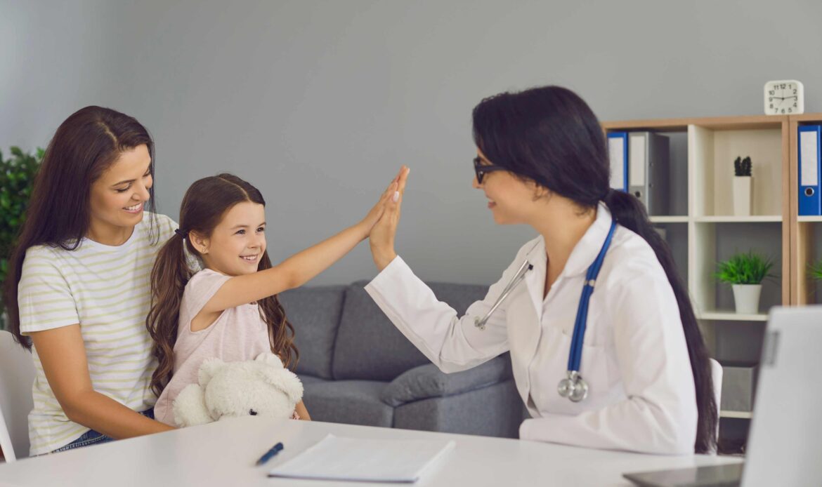 female doctor happy with patient with campaign seo for doctors